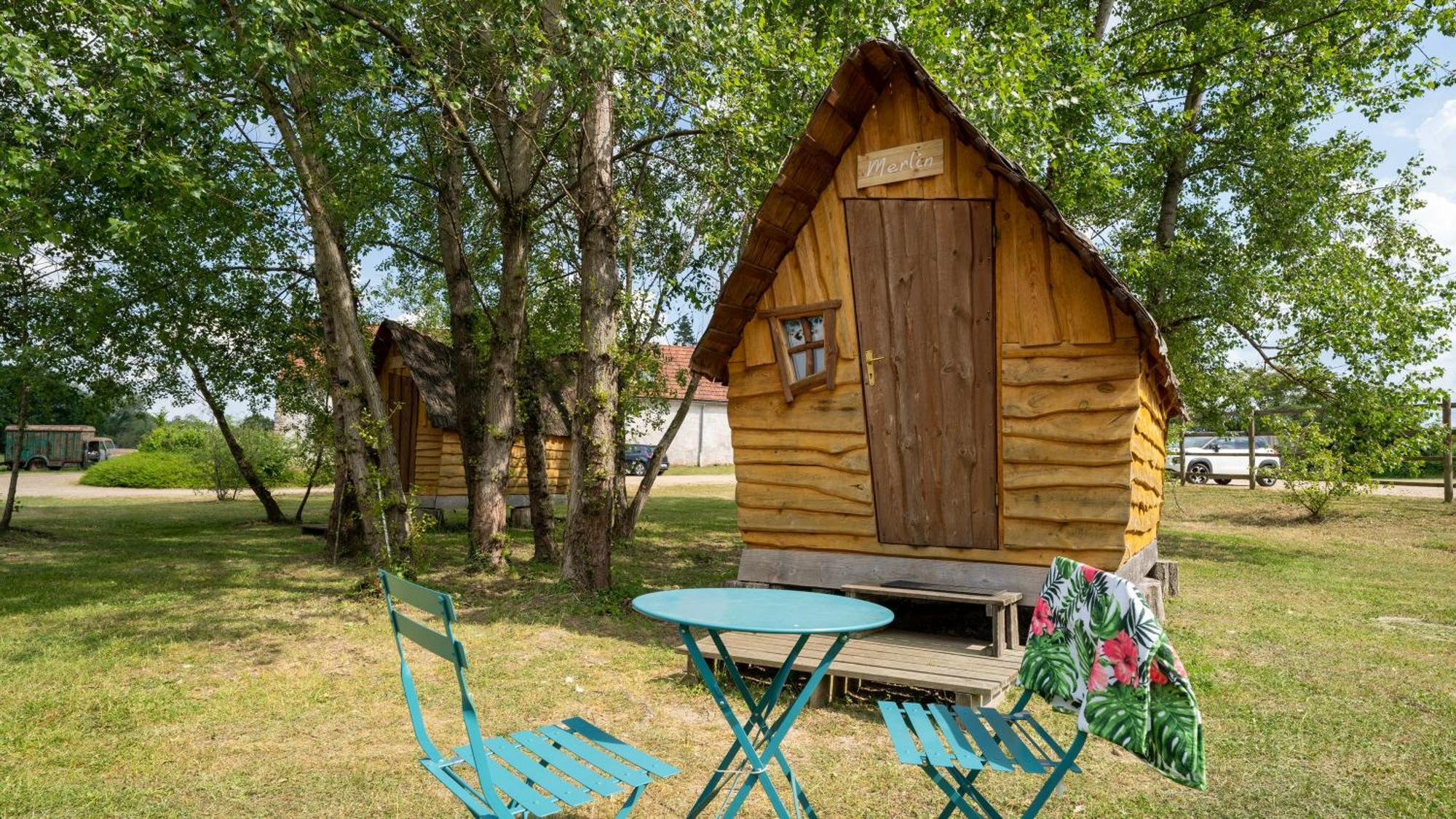 Village Toue Du Domaine Des Demoiselles Chassenard Habitación foto